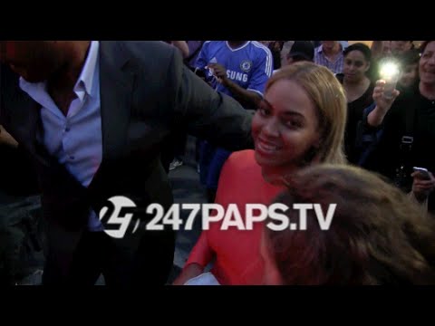 (New) (Exclusive) Beyonce and JayZ late night studio Session in NYC