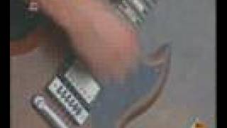 MILLENCOLIN: Material Boy (Live Bologna 3-9-00)