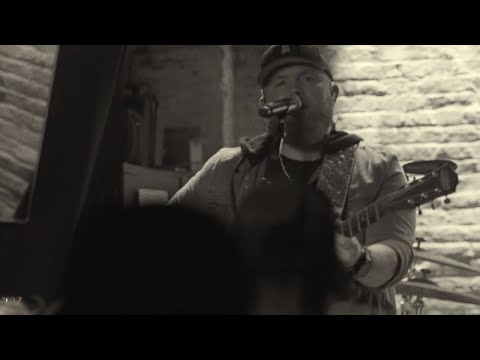 Tyler Braden - Ways to Miss You (Official Music Video)