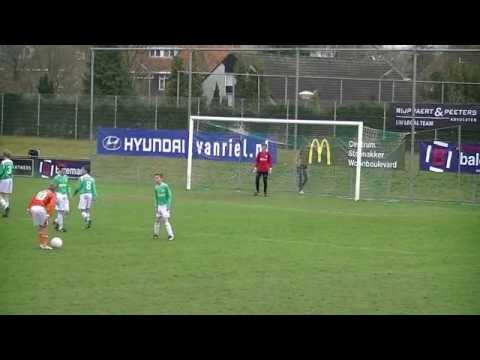 Baronie D1 -  Oranje Wit D1,  uitslag 3-0.  11- 04-2015.