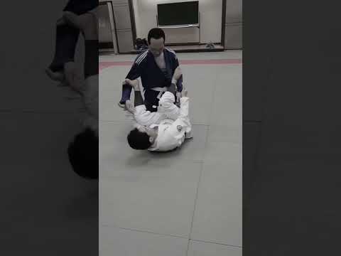 スパイダーガードでの崩し
