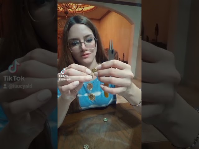 Vídeo relacionado con Danza Del Ventre,Falda Danza Del Vientre Accesorios de la ropa de la danza del vientre Bella larga del triángulo del triángulo Cinturón de la mano del cinturón de la danza del vientre de la mano(Yello