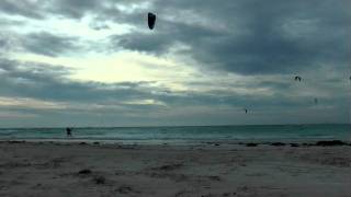 preview picture of video 'Point Moore Geraldton WA 30 knot wind'