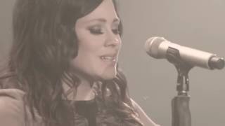 Kari Jobe - Holy Spirit Live (ft  Cody Carnes)Legendado em Português