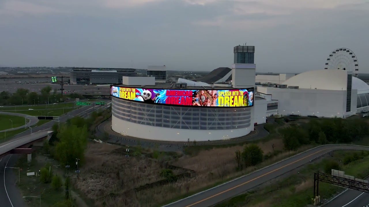 The Ultimate Display at American Dream - YouTube