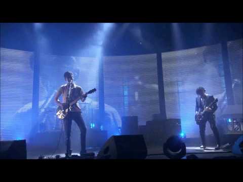 Video thumbnail for R U Mine? (Live at iTunes Festival 2013)