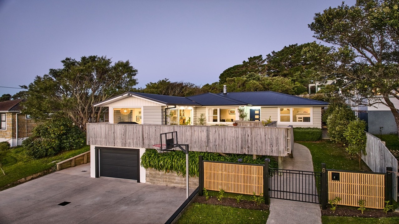 The Family Home You've Been Waiting For!