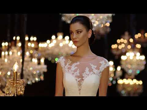 FRIDA XHOI&XHEI - Sfilata 2018