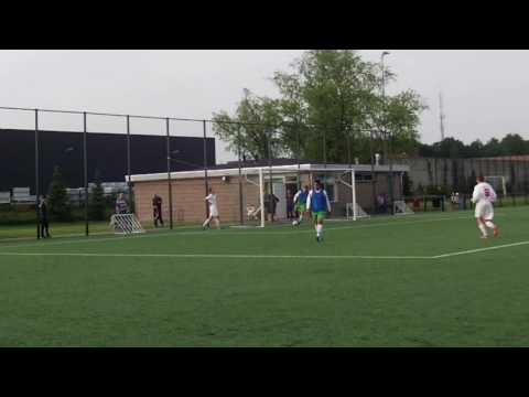 De eerste twee goals van Rhode B1 (seizoen 2016-2017)