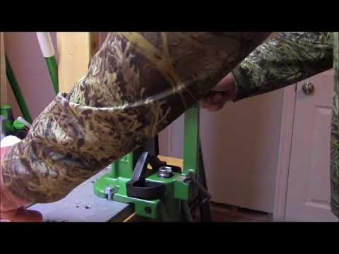 Reloading for beginners - how to Deprime/Decapping