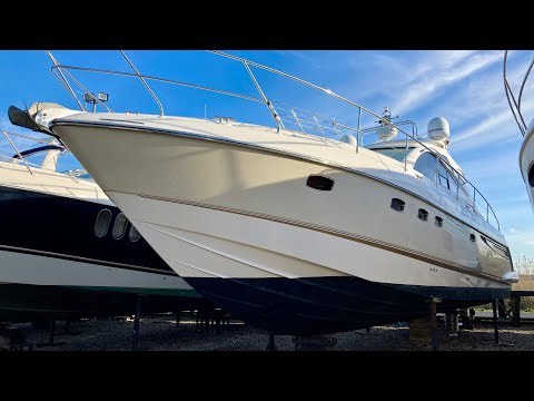 £300,000 Yacht Tour : 2008 Fairline Targa 47GT