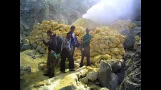 preview picture of video 'Pendakian Puncak Gunung Welirang via Tretes, Pandaan, Pasuruan.wmv'