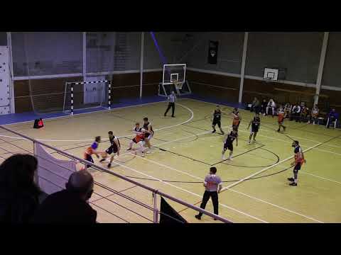 19min//14pts(7-8fgs)/5rebs/2ast vs Club Baloncesto Cambre