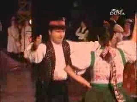 Budapest Főváros Bartók Táncegyüttes:Mit árulnak el a képek?