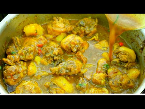 Easy Curry Chicken with Potatoes -  Lots of Sauce for Roti or Rice!