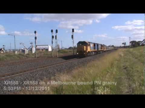 XR559 - XR558 on a grainy at North Shore