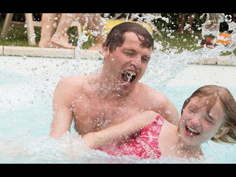 Les chatouilles - le film - bande annonce