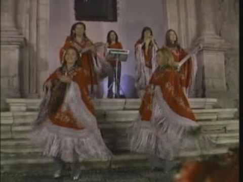 seleccion de huaynos -Grupo femenino Bolivia