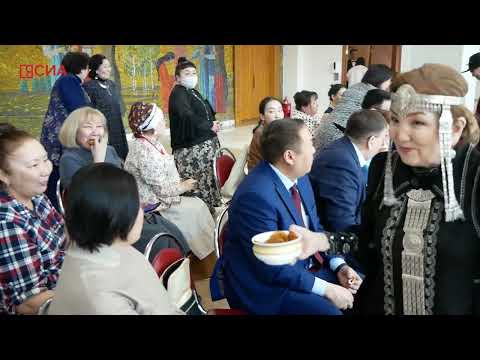 Якутские мастера вручную вышили карту республики в рамках акции "Вышитая карта России"