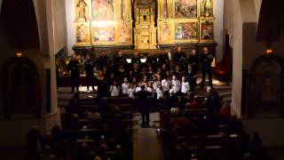 Coral Polifónica AMEC  Villancico Ya viene la vieja con Coro  Niños