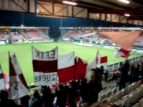 Opkomst TOP Oss - BV Veendam op het vak B5