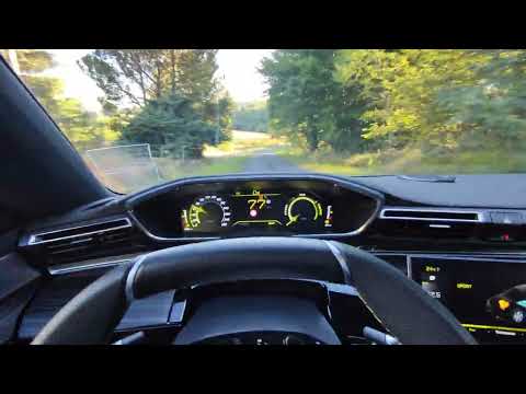 Peugeot 508 PSE accélération.