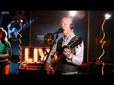 Philip Selway - By Some Miracle (Live at 6Music 31/08/2010)