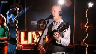 Philip Selway - By Some Miracle (Live at 6Music 31/08/2010)