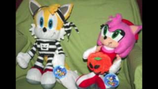 The Mystery of the Toy Network Seasonal Sonic the Hedgehog Plushes