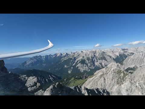 Soaring over Innsbruck in a an Arcus M Glider on a light Föhn Day in early August with DreamWings