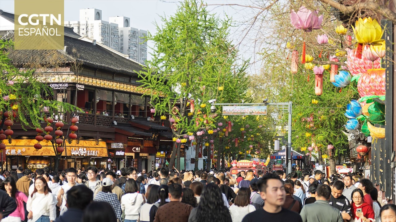 China reporta fuerte crecimiento del consumo durante vacaciones por el Día de Qingming