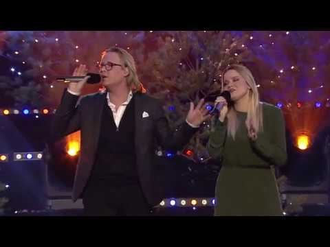 Når Julen Kommer (Live @TV2) - Sandra Lyng og Vidar Villa
