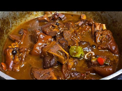 Delicious Stewed Pig’s Feet