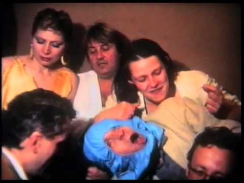La Soirée la + short avec Canal + au Cirque d'hiver (1987) by G. Courant - Portrait de groupe #61