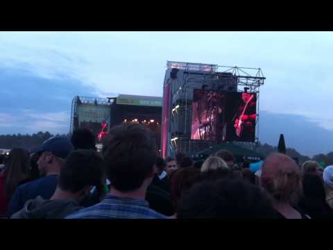 Rise Against - Blood To Bleed [Hurricane 2012]