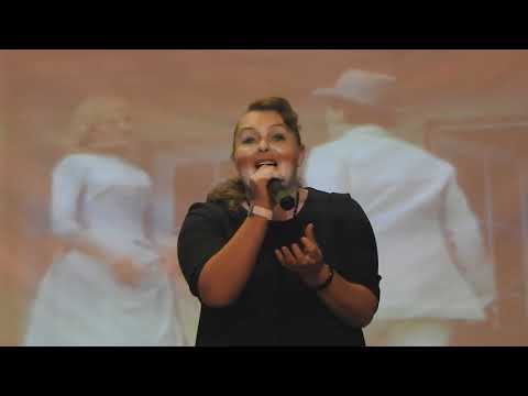 Татьяна Кытманова с песней "Не обижай меня"