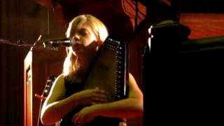 Basia Bulat - Secret ( First Baptist Church, Ottawa 2010)