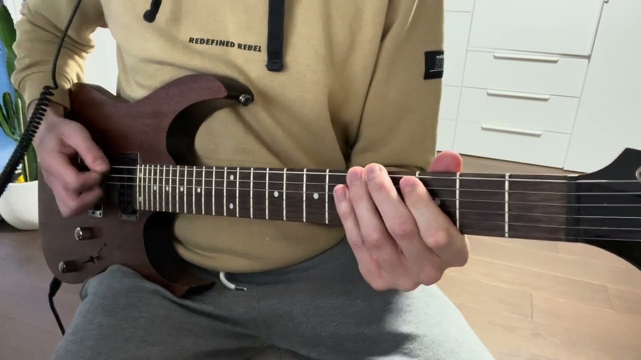 Roberto Barlocci playing the Crazy Horses main riff by The Osmonds on electric guitar