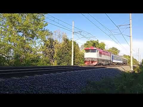 T478 s lůžkovým vozem a ČSD vozem v úseku Střeň - Štěpánov 17.7.2022