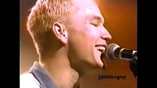 blink-182 - Apple Shampoo (Live @ KROQ Almost Acoustic Xmas, LA 1997)