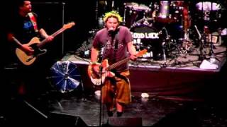 NOFX - All His Suits Are Torn (2006-10-08 Santiago, CL)