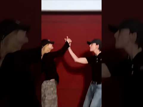 Ceremony w/ Sis (JYP Nation) #STRAYKIDS #TWICE #ITZY #NMIXX