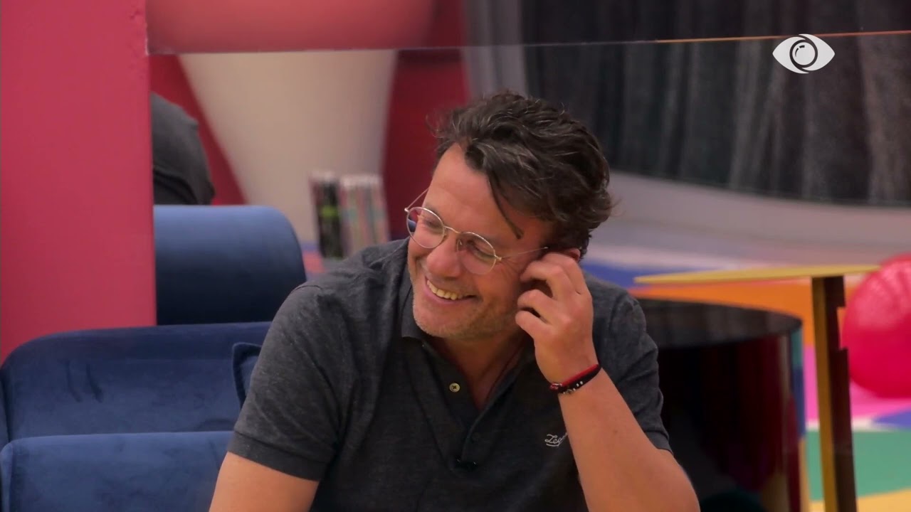 Sfida me pyetje/ Laerti shpallet fitues i lojës, çfarë përfitoi ai