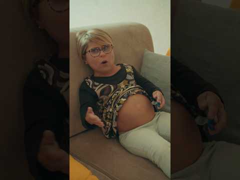 She's pregnant 😱 #firstshortvideo #foryou ​⁠#humor @ElodieCostaTheVoice10