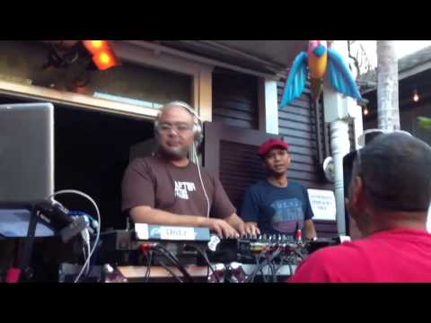 jayvi velasco + teejay walton @ souleil | august 11, 2013.