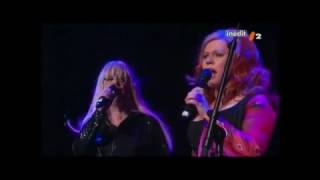 The B-52&#39;s - Juliet Of The Spirits (Montreux 2007)