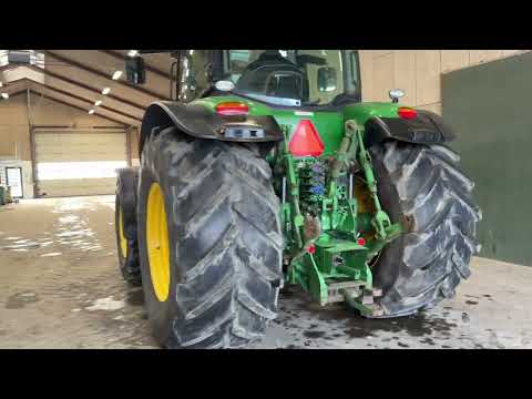 Video: John Deere 8335R tractor 1