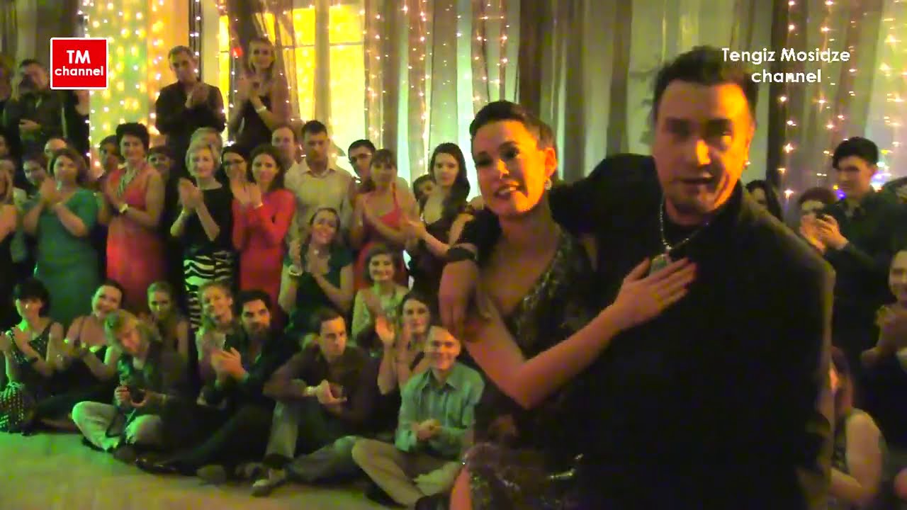 Dance Chicho Frumboli and Juana Sepulveda. Танцуют Мариано Чичо Фрумболи и Хуана Сепульведа.