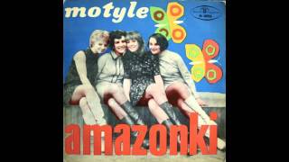 Kadr z teledysku Motyle tekst piosenki Amazonki
