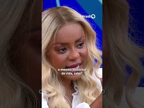 Cariúcha se emociona, no #SemCensura, ao falar de sua relação com sua filha, Mirella
